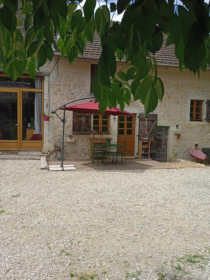 Chez Karine Bed & Breakfast Ceyzerieu Exterior photo
